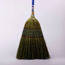 Escoba De Fibra Natural De 7hilos Verde 1 Pieza